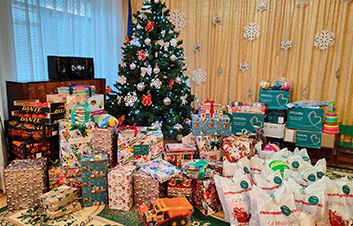 Благотворительная кампания «Подари волшебство Рождества» принесла подарки детям из Центра размещения из г. Бельцы