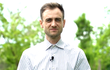 Antreprenorul Nicolae Sîngereanu, profesor de meserie şi apicultor de vocaţie